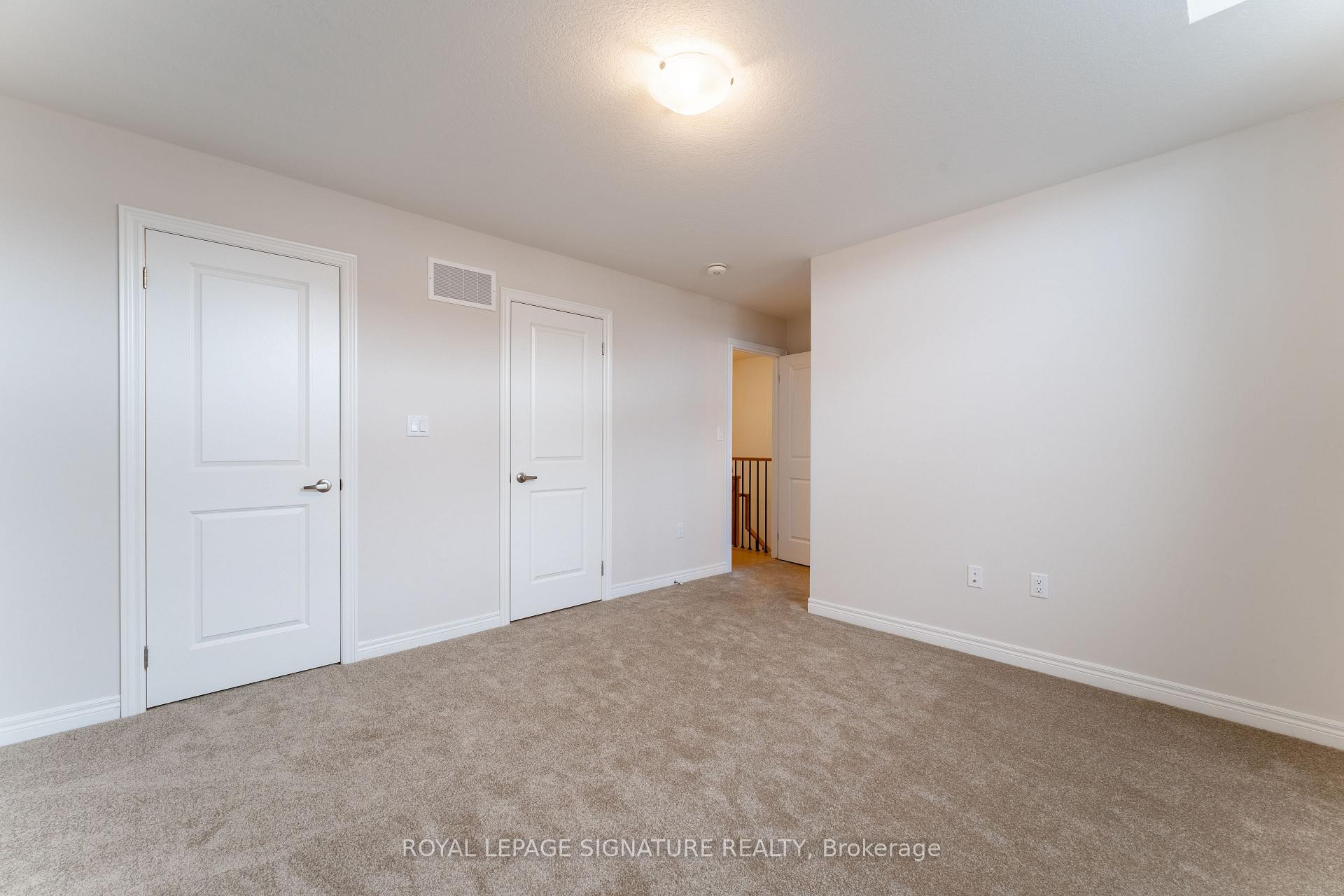 143 Sonoma Lane, Hamilton, ON - Indoor Photo Showing Other Room