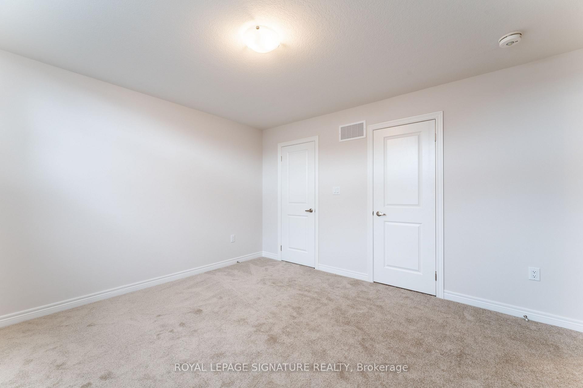 143 Sonoma Lane, Hamilton, ON - Indoor Photo Showing Other Room