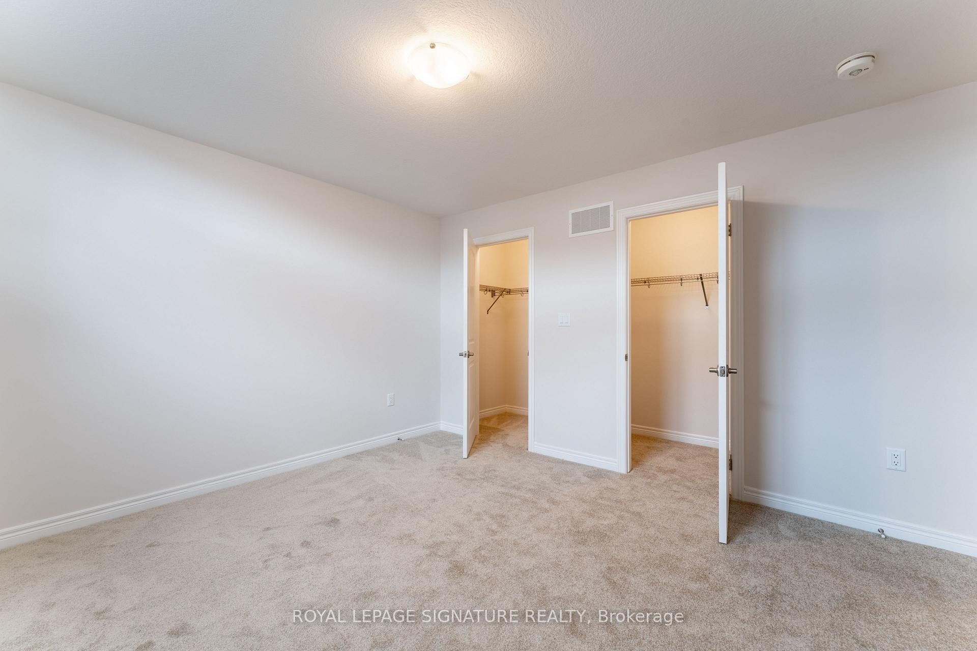 143 Sonoma Lane, Hamilton, ON - Indoor Photo Showing Other Room