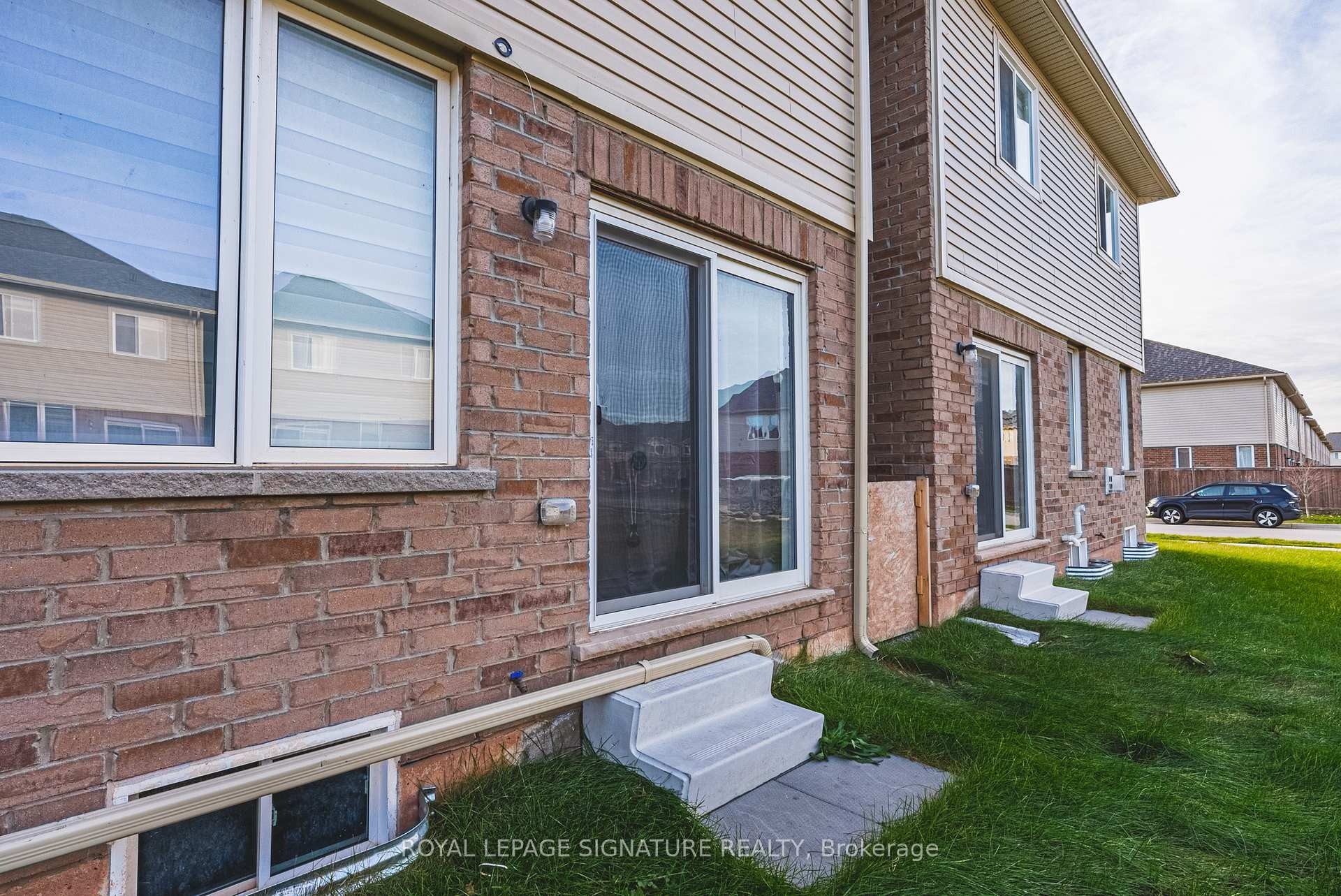 143 Sonoma Lane, Hamilton, ON - Outdoor With Exterior