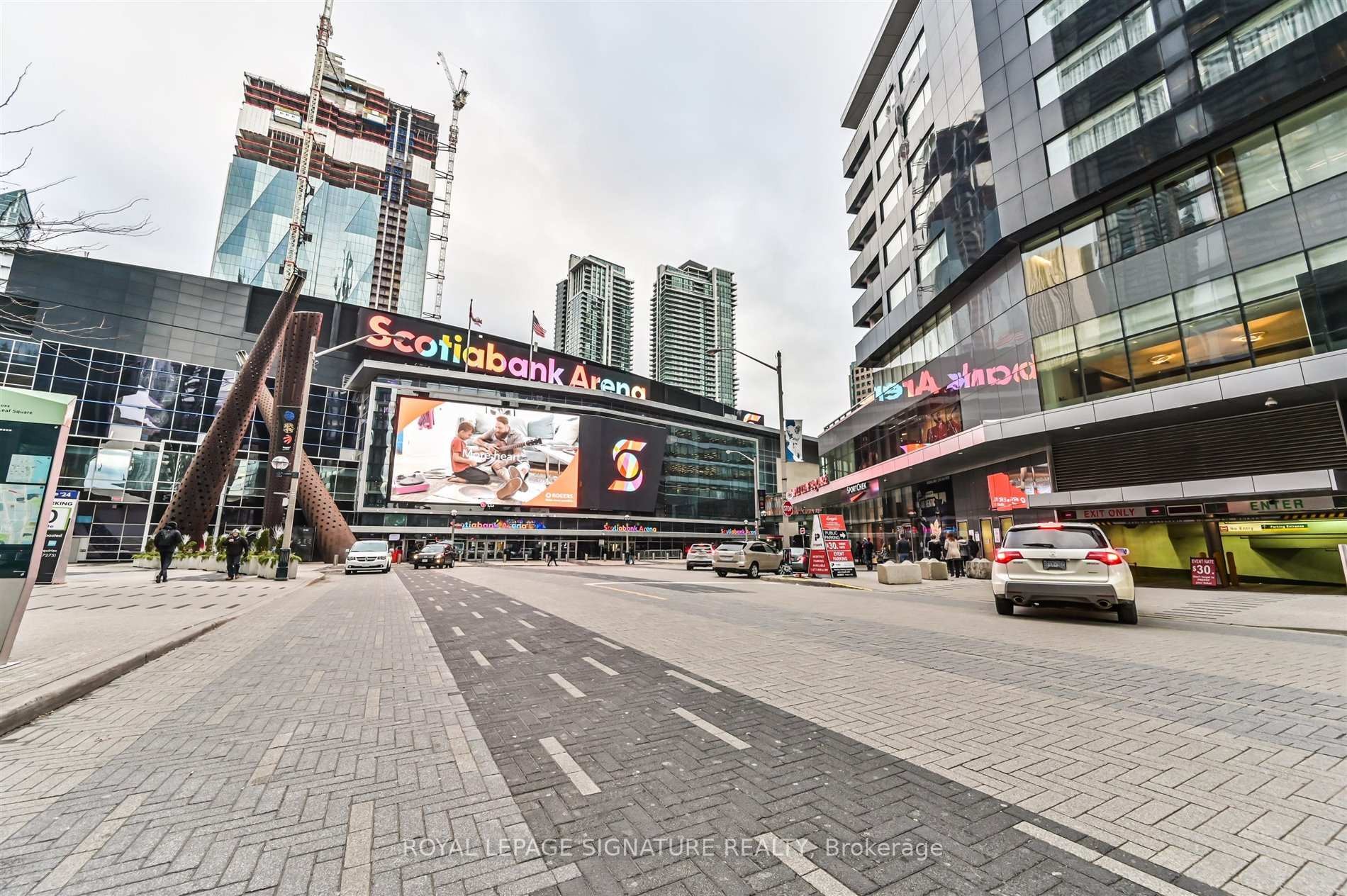 3007-55 Bremner Boulevard, Toronto, ON -