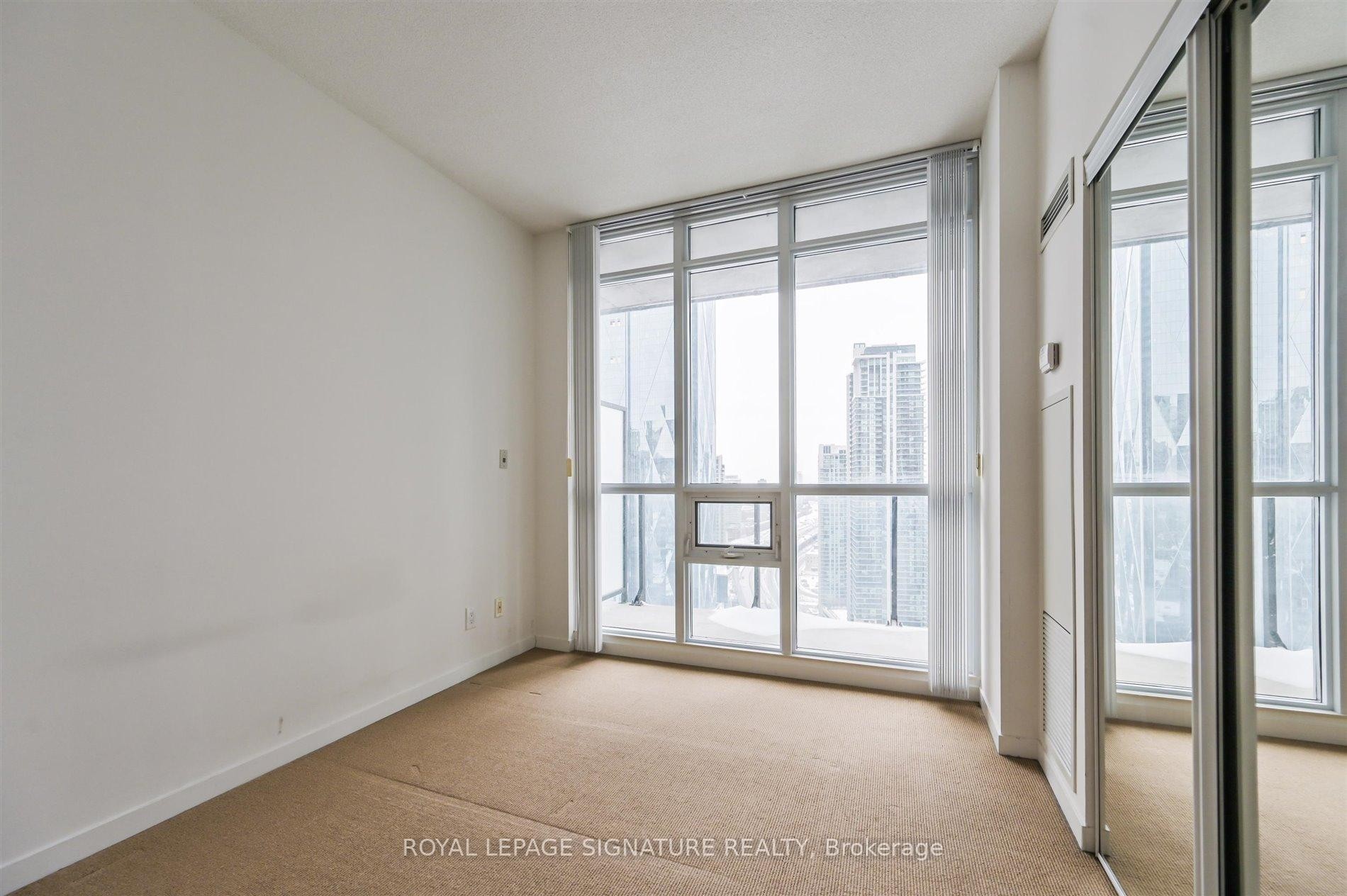 3007-55 Bremner Boulevard, Toronto, ON - Indoor Photo Showing Other Room