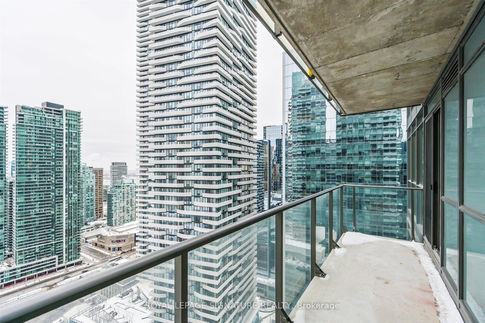 3007-55 Bremner Boulevard, Toronto, ON - Outdoor