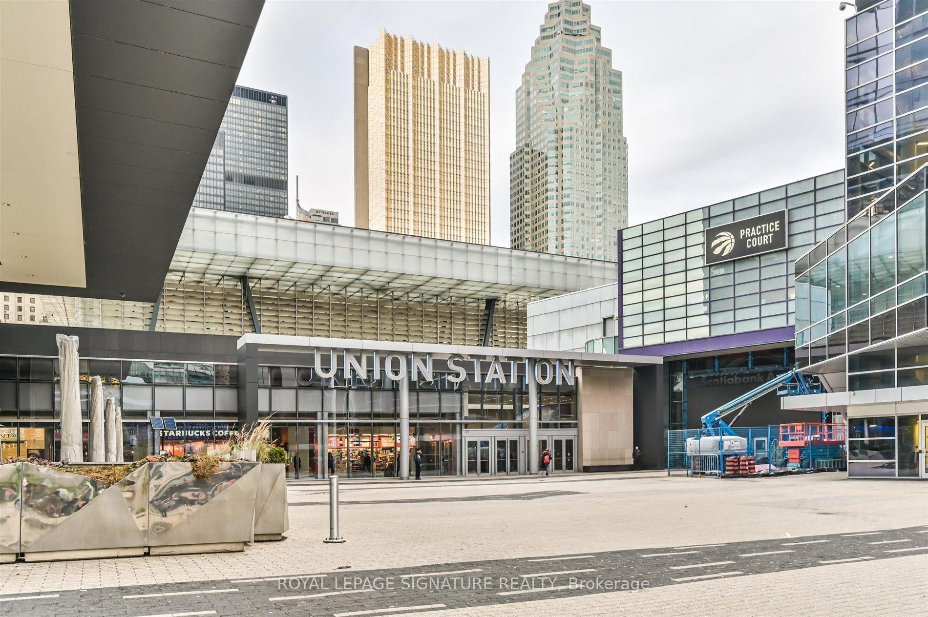 3007-55 Bremner Boulevard, Toronto, ON - Outdoor