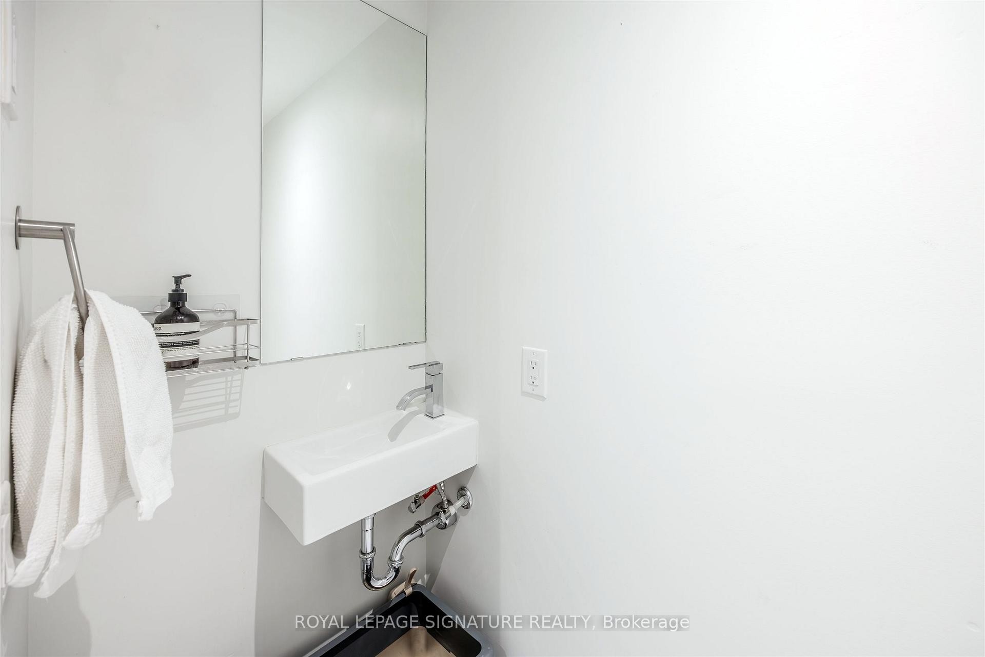 Ph1404-629 King Street W, Toronto, ON - Indoor