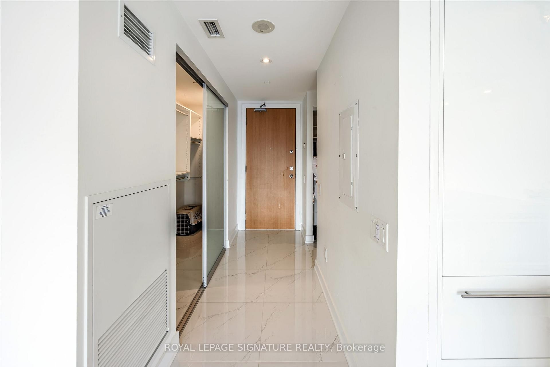 Ph1404-629 King Street W, Toronto, ON - Photo Showing Other Room