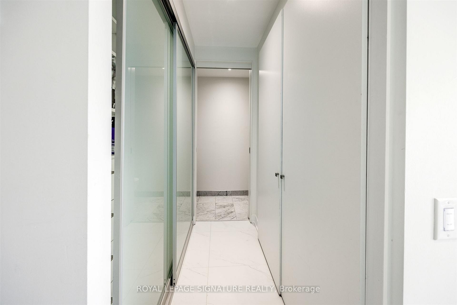 Ph1404-629 King Street W, Toronto, ON -