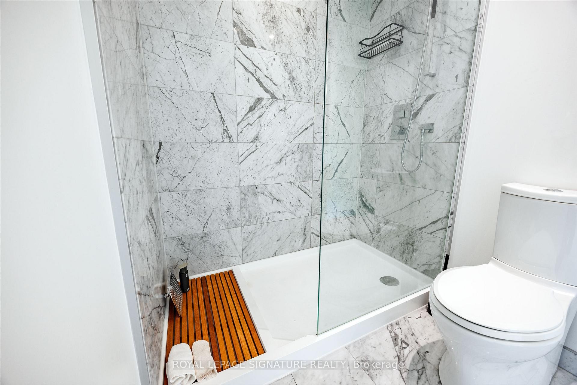 Ph1404-629 King Street W, Toronto, ON - Indoor Photo Showing Bathroom