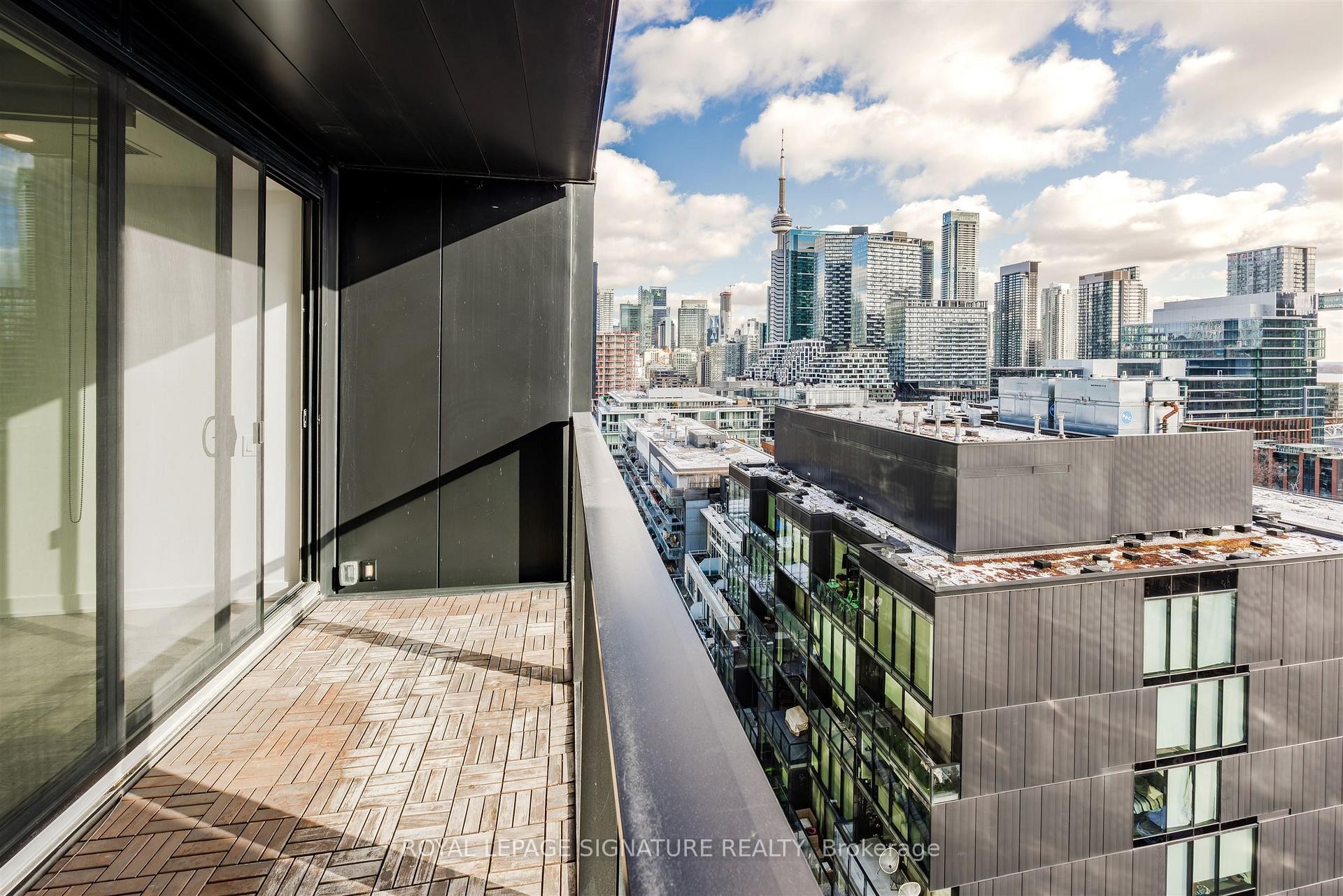 Ph1404-629 King Street W, Toronto, ON - Outdoor