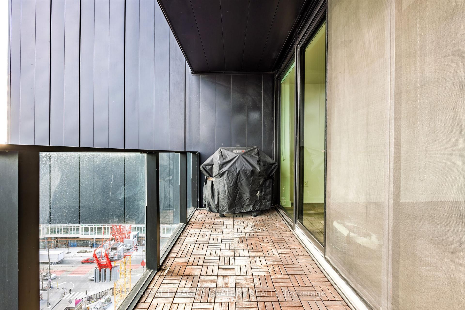 Ph1404-629 King Street W, Toronto, ON - With Exterior