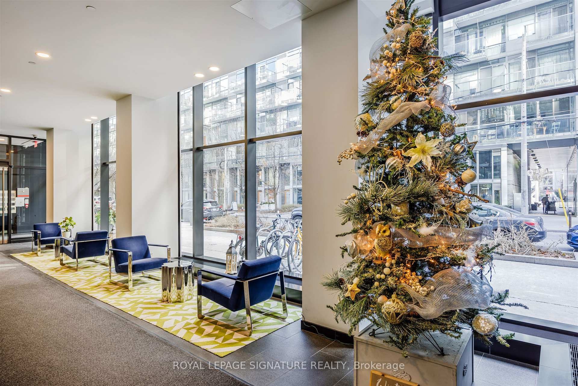 Ph1404-629 King Street W, Toronto, ON - Indoor Photo Showing Other Room