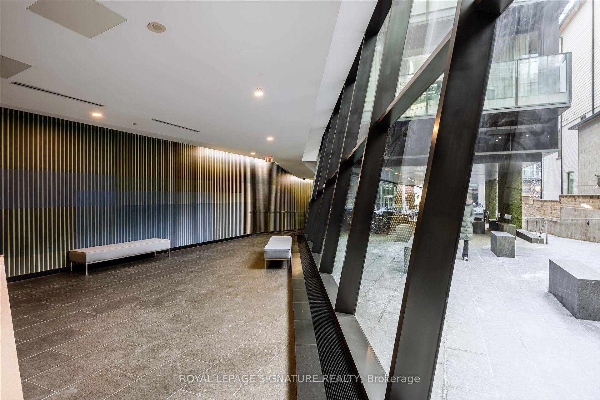 Ph1404-629 King Street W, Toronto, ON - Indoor Photo Showing Other Room