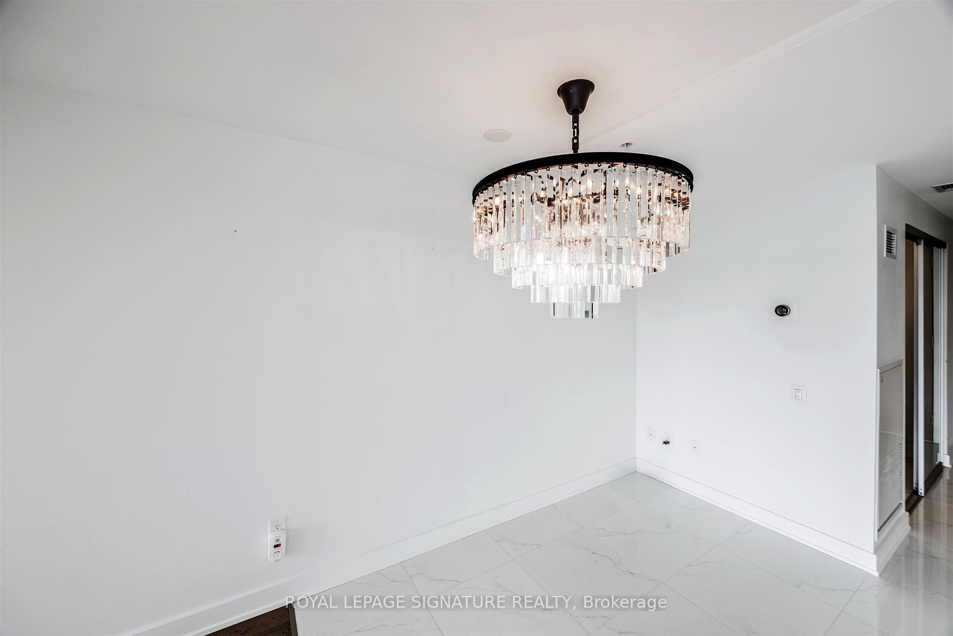 Ph1404-629 King Street W, Toronto, ON - Indoor Photo Showing Other Room