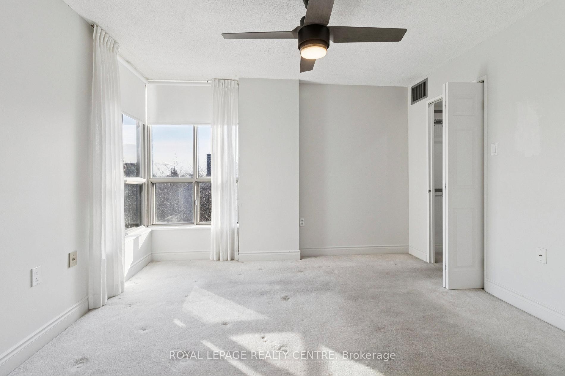 510-1110 Walden Circle, Mississauga, ON - Indoor Photo Showing Other Room