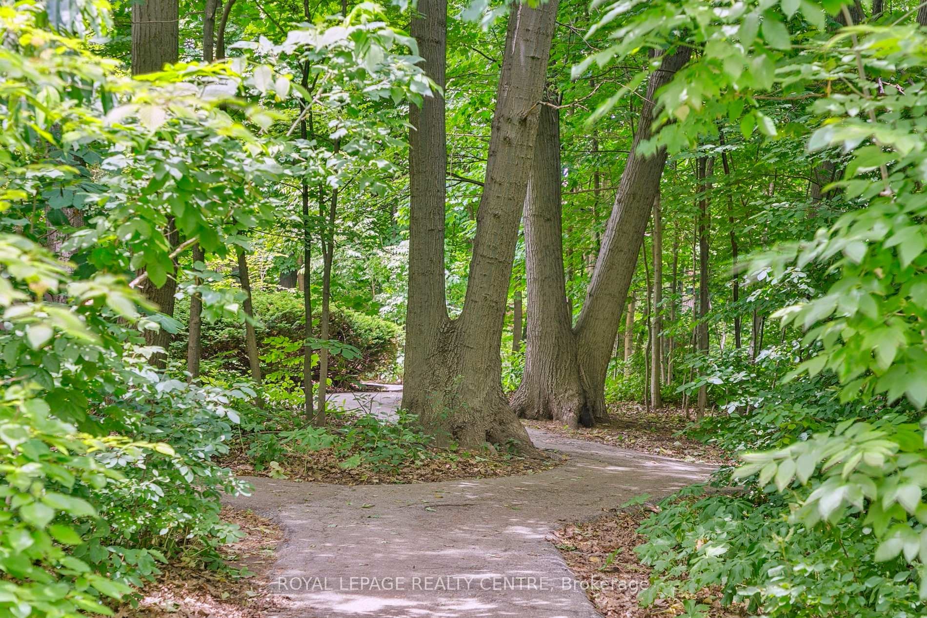 510-1110 Walden Circle, Mississauga, ON - Outdoor