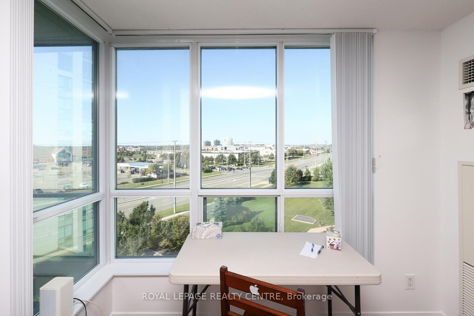 603-4850 Glen Erin Drive, Mississauga, ON - Indoor Photo Showing Other Room