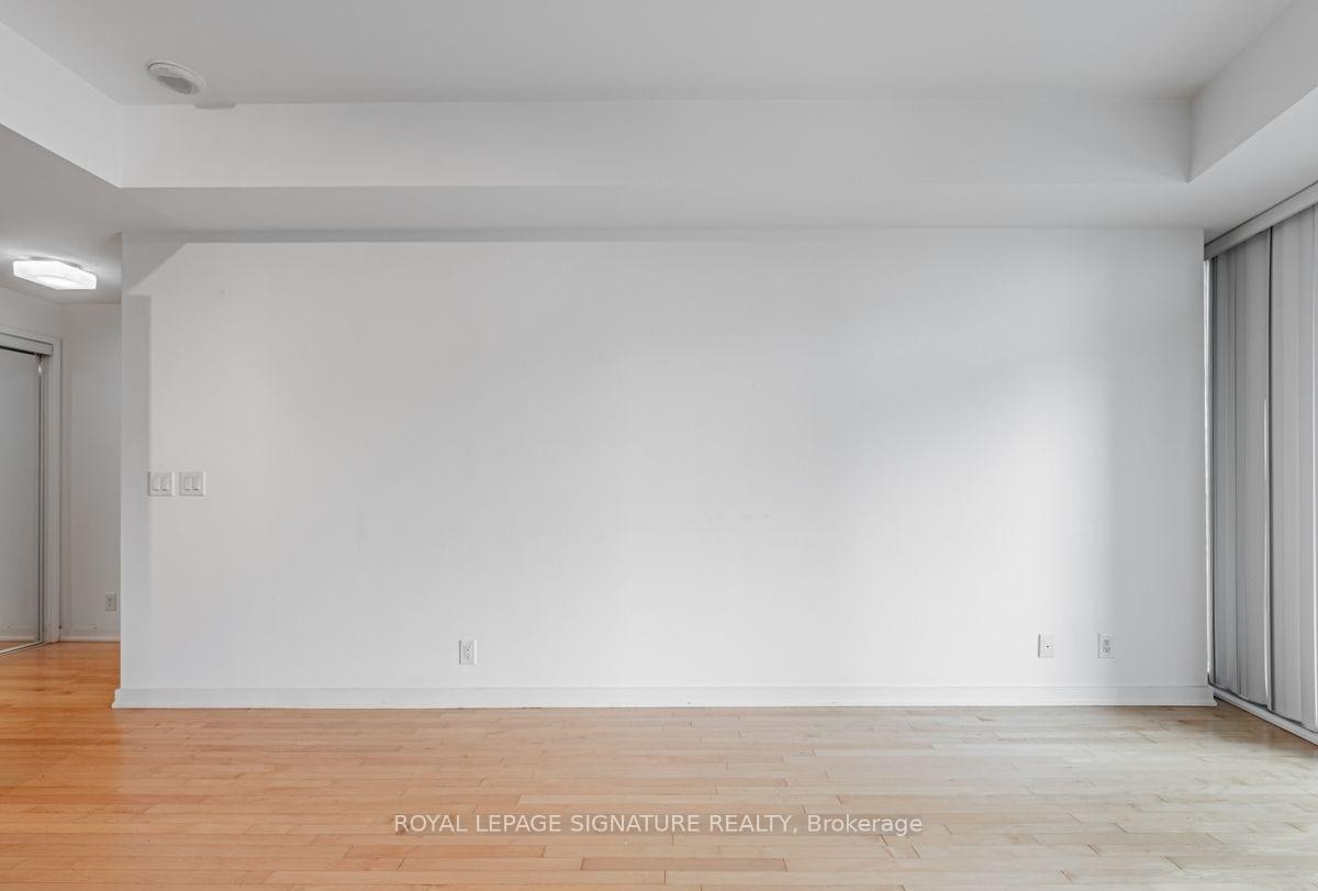 3510-14 York Street, Toronto, ON - Indoor Photo Showing Other Room