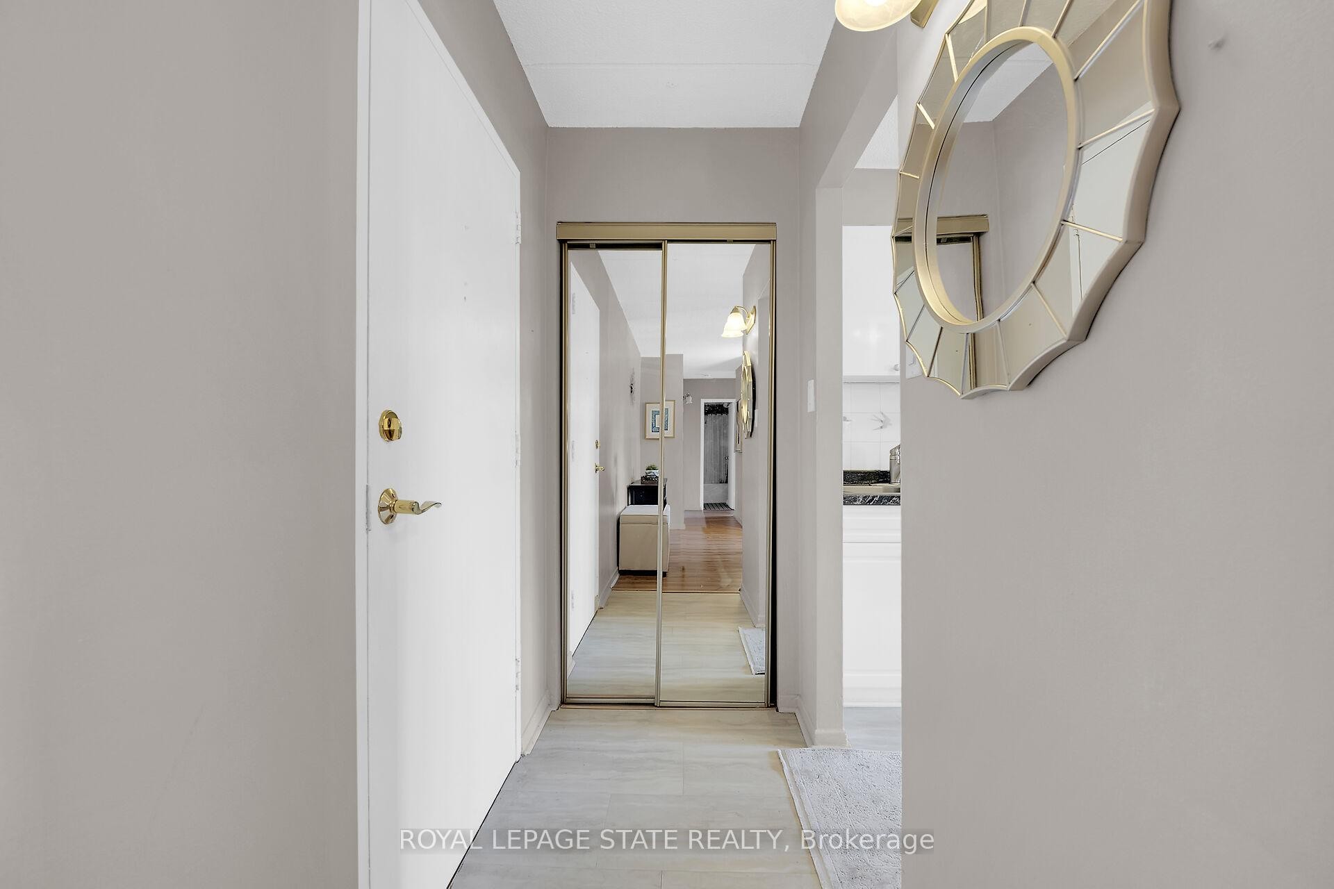 220-198 Scott Street, St. Catharines, ON - Indoor Photo Showing Other Room