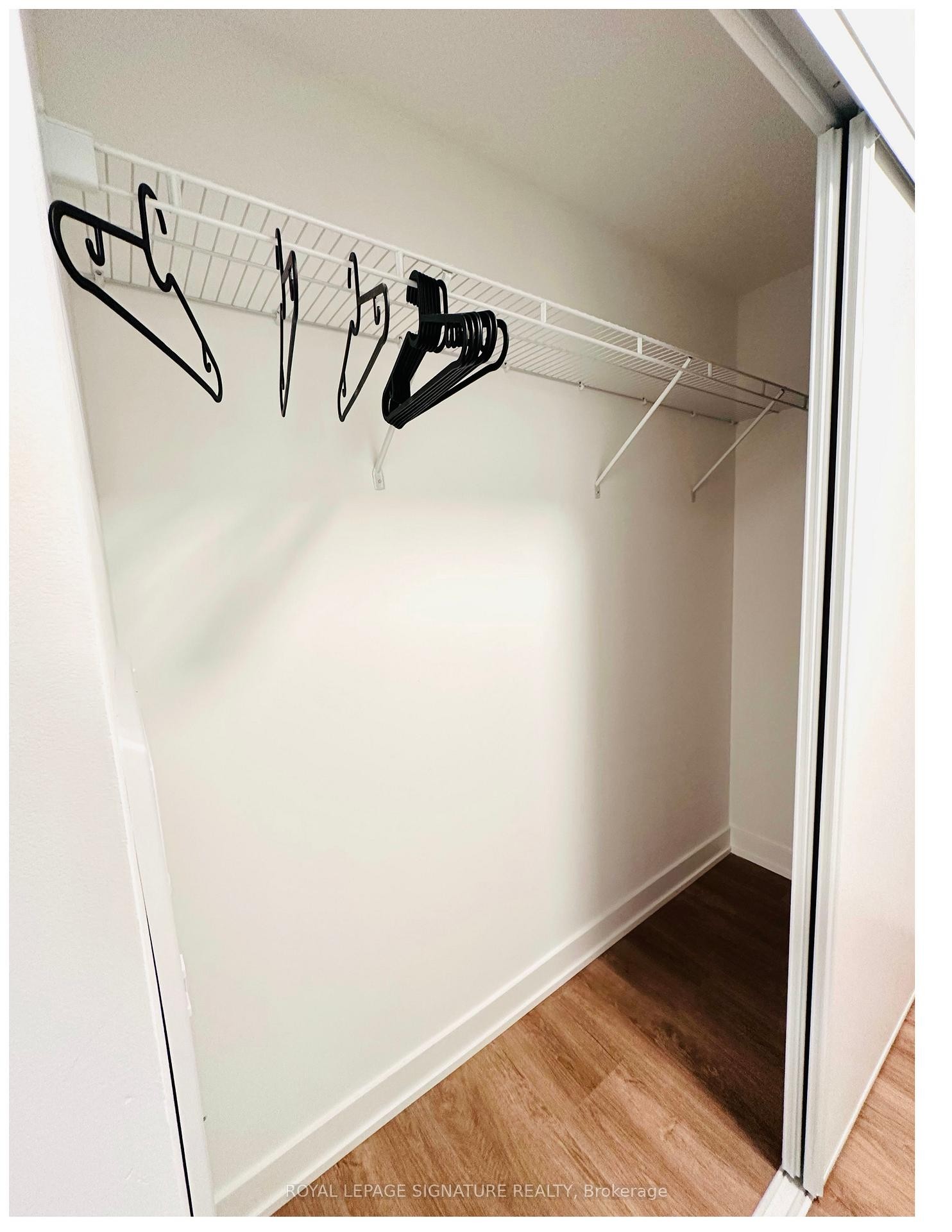 431-1007 The Queensway N/A, Toronto, ON - Indoor Photo Showing Other Room