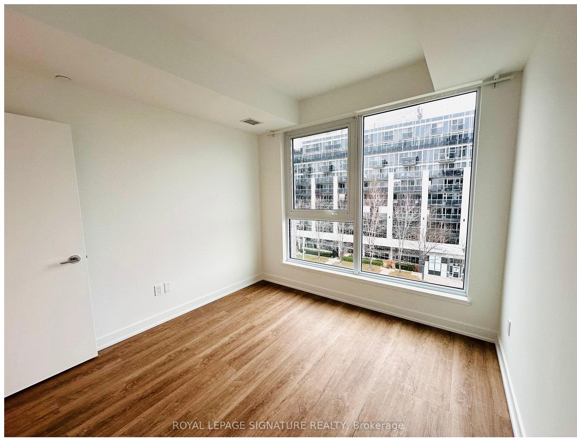 431-1007 The Queensway N/A, Toronto, ON - Indoor Photo Showing Other Room