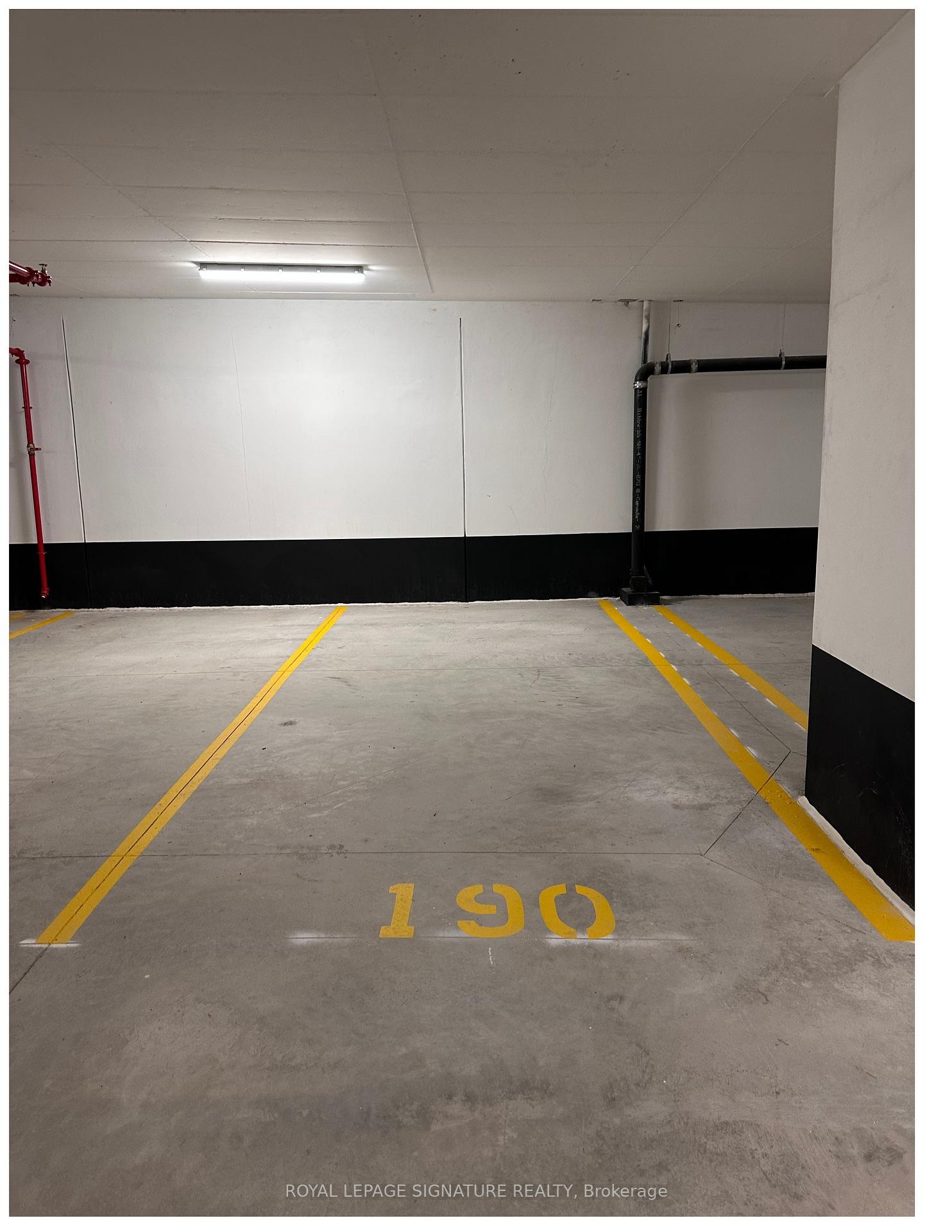 431-1007 The Queensway N/A, Toronto, ON - Indoor Photo Showing Other Room