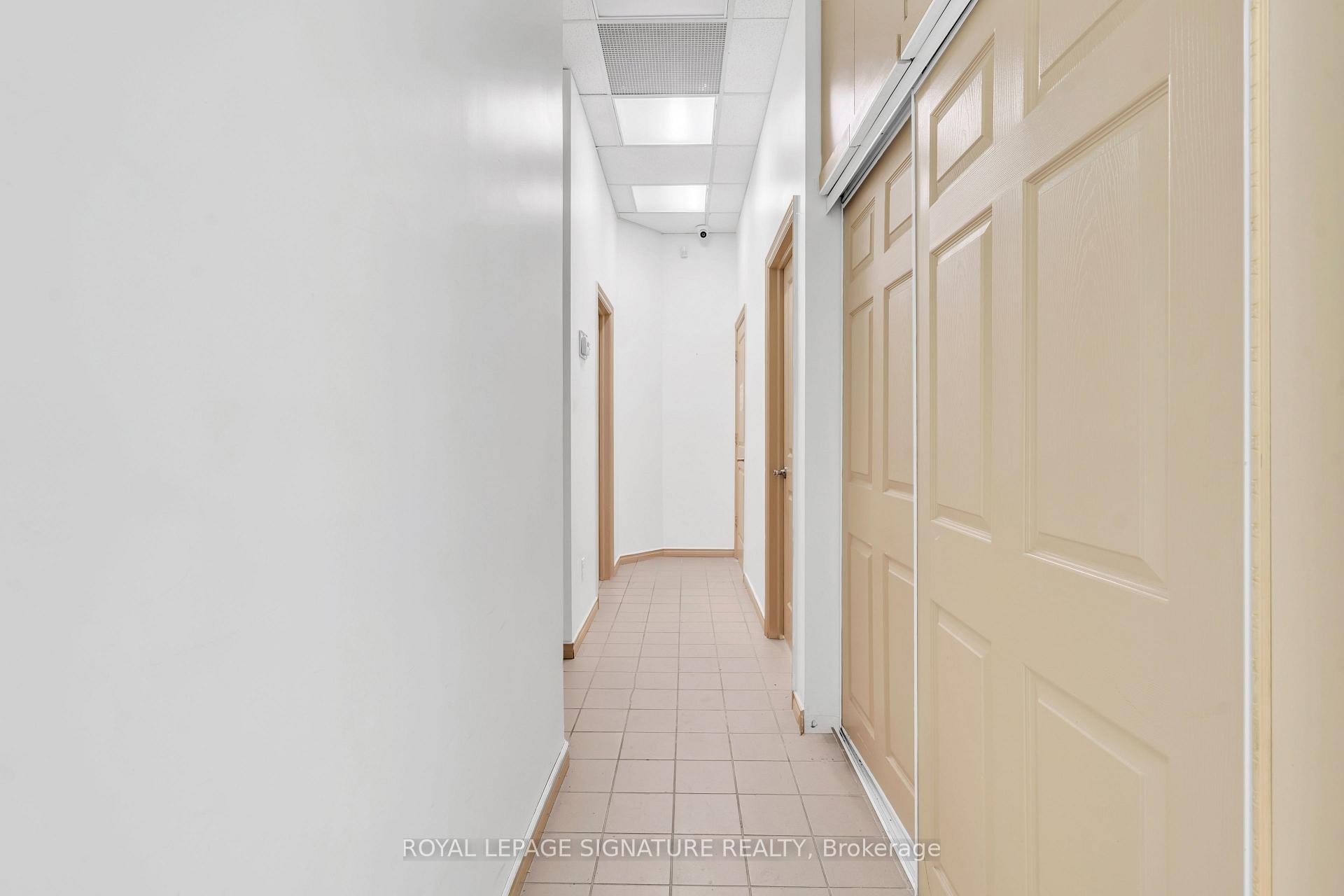 4-3155 Eglinton Avenue E, Toronto, ON