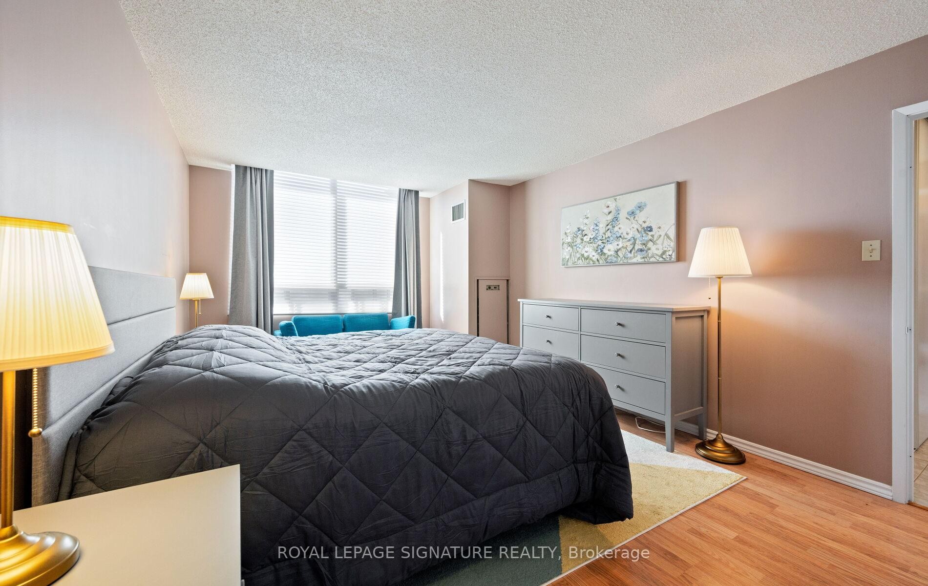 1207-310 Mill Street S, Brampton, ON - Indoor Photo Showing Bedroom