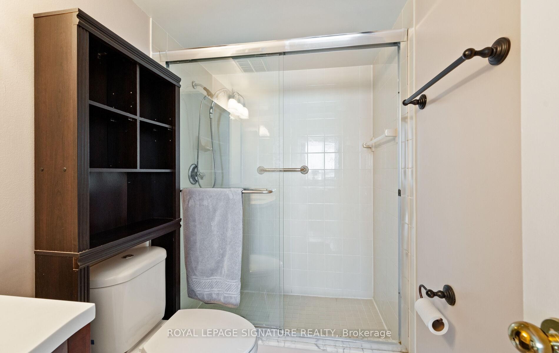 1207-310 Mill Street S, Brampton, ON - Indoor Photo Showing Bathroom