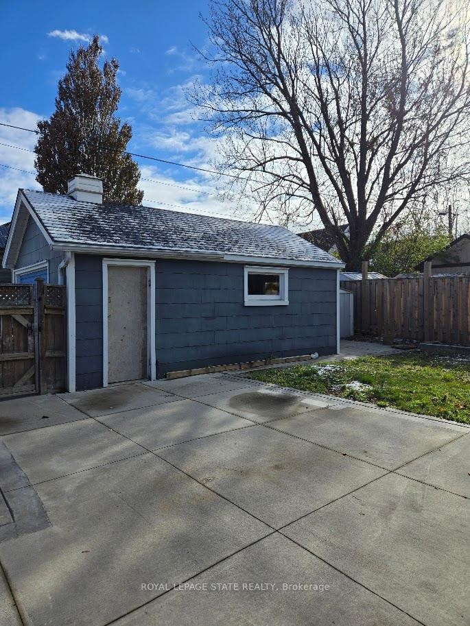 373 East 27Th Street, Hamilton, ON - Outdoor