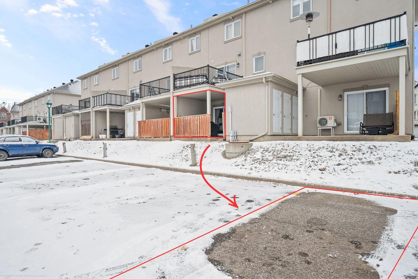 Parking - 8002 Rue Angèle, Laval (Duvernay), QC - Outdoor