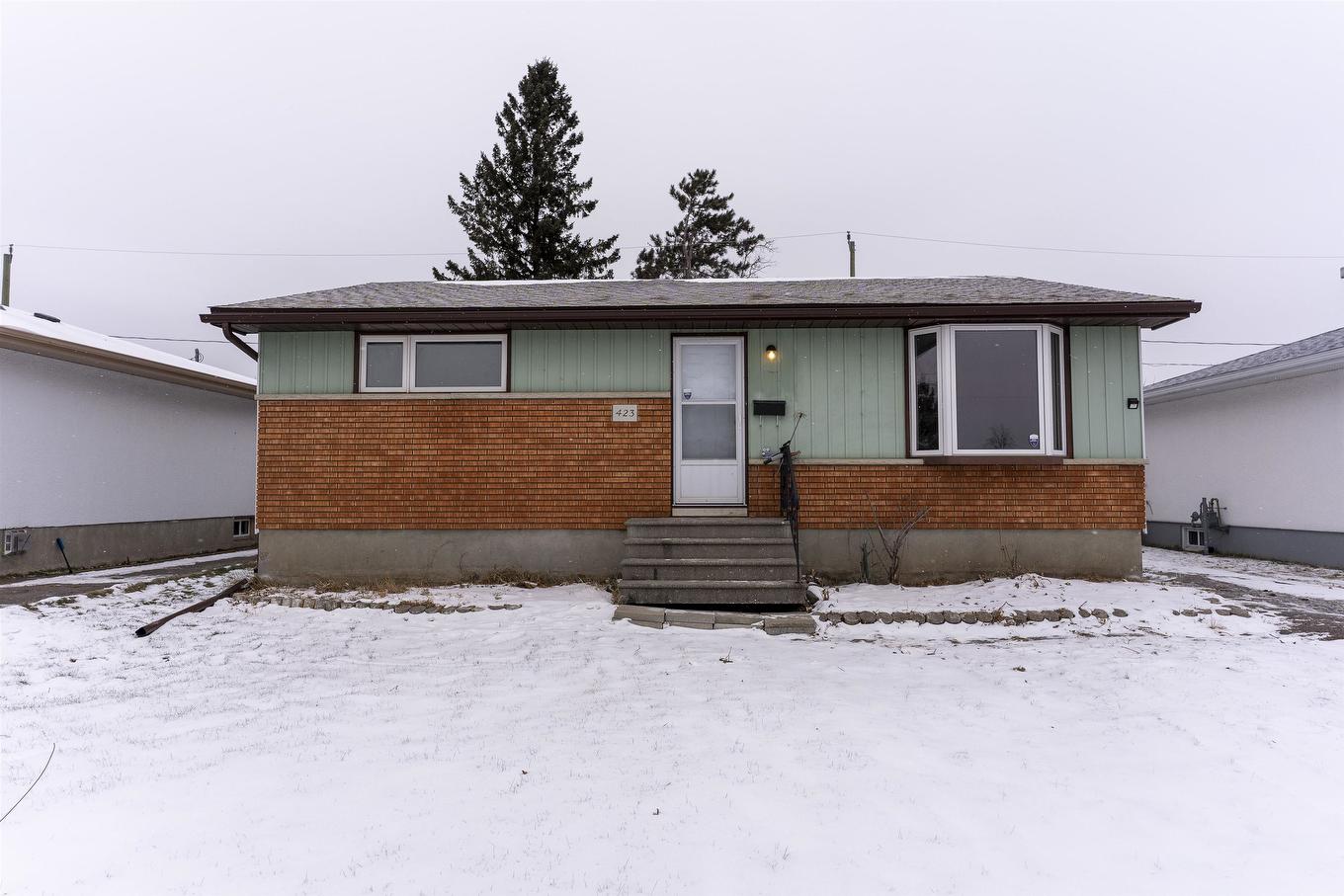 423 Churchill Drive W, Thunder Bay, ON - Outdoor