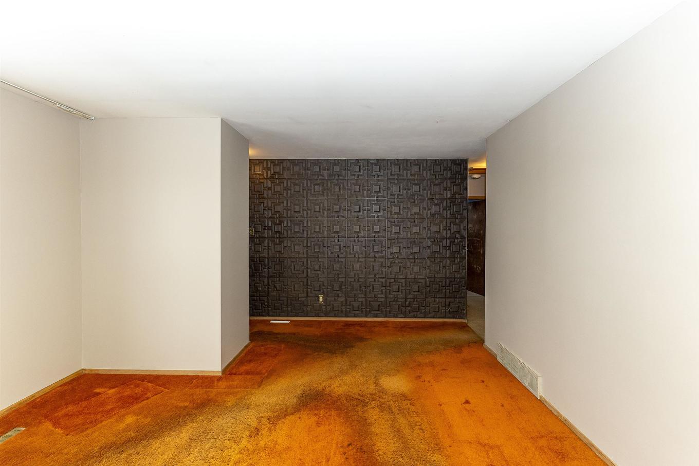 423 Churchill Drive W, Thunder Bay, ON - Indoor Photo Showing Other Room