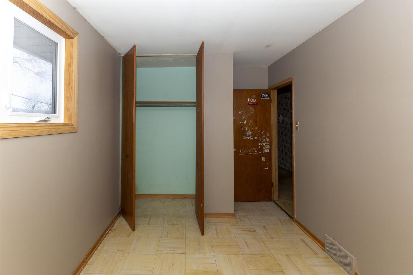 423 Churchill Drive W, Thunder Bay, ON - Indoor Photo Showing Other Room