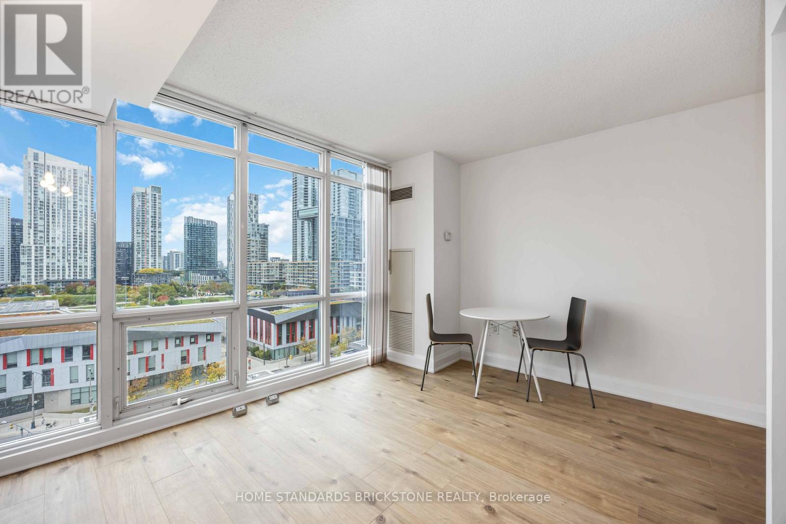 1116 - 11 Brunel Court, Toronto, ON - Indoor