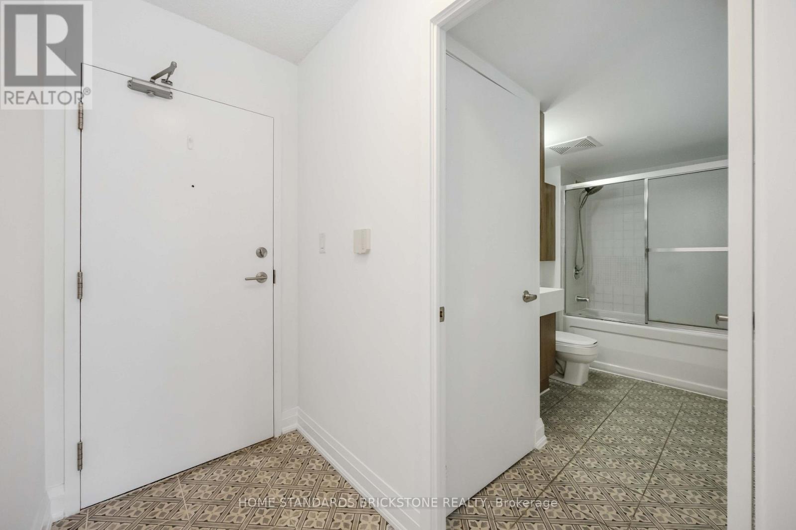 1116 - 11 Brunel Court, Toronto, ON - Indoor Photo Showing Other Room