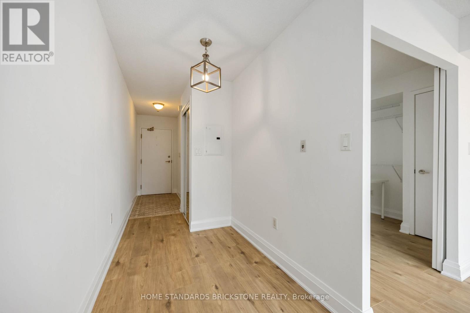 1116 - 11 Brunel Court, Toronto, ON - Indoor Photo Showing Other Room