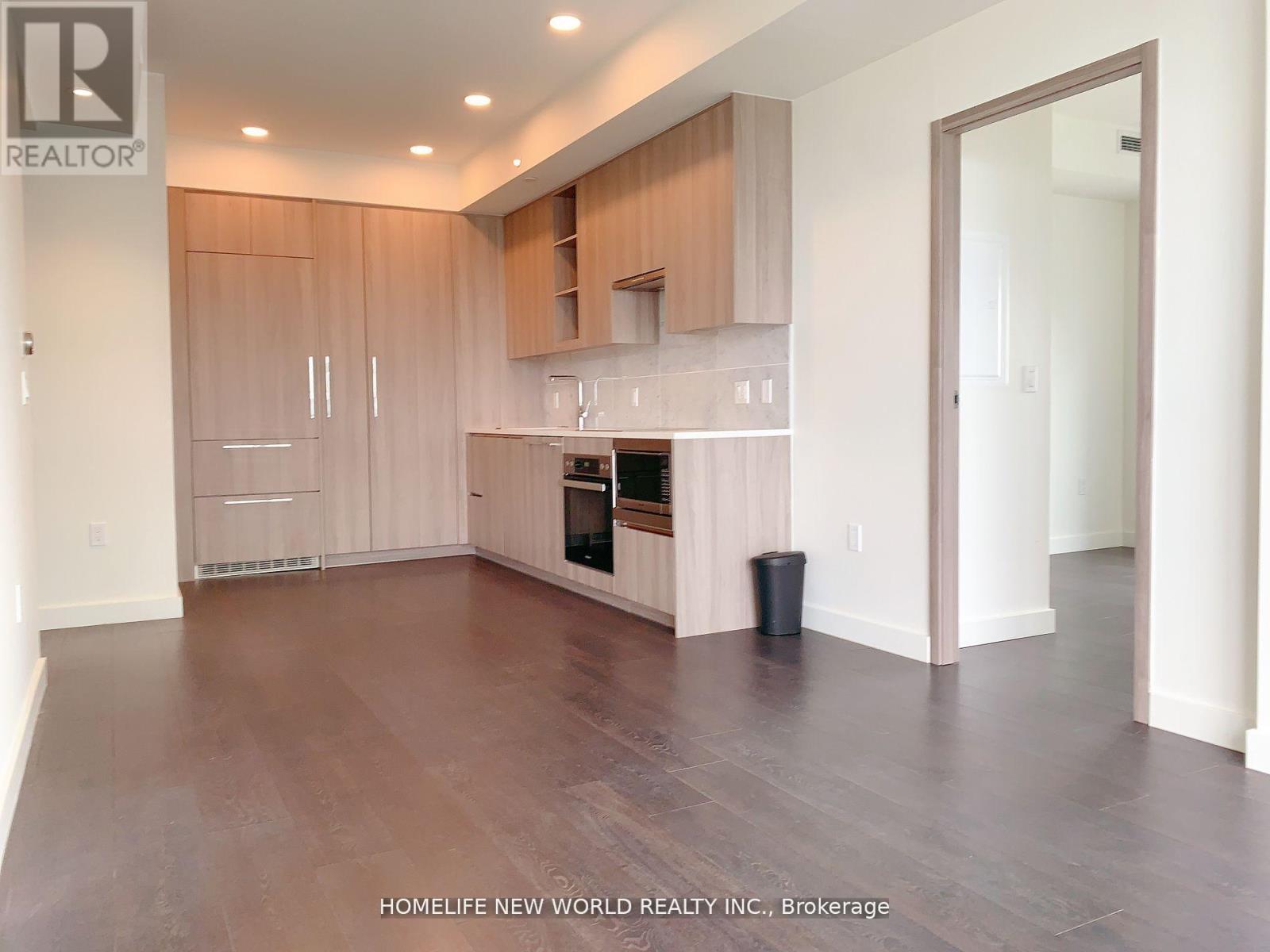 1912 - 85 Mcmahon Drive, Toronto, ON - Indoor