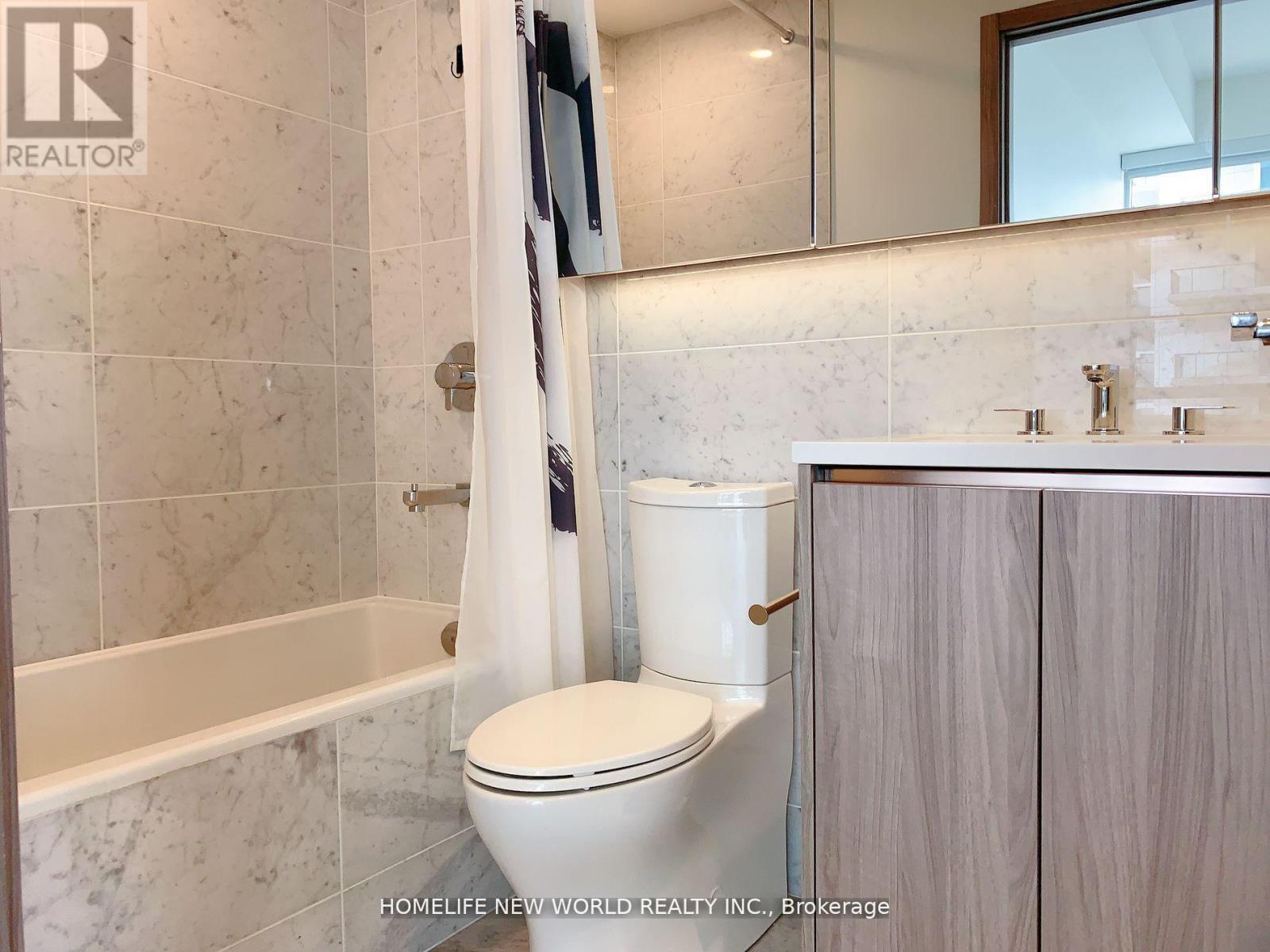 1912 - 85 Mcmahon Drive, Toronto, ON - Indoor Photo Showing Bathroom