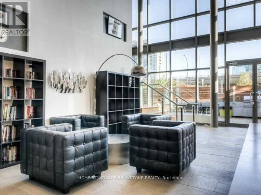 1116 - 11 Brunel Court, Toronto, ON - Indoor