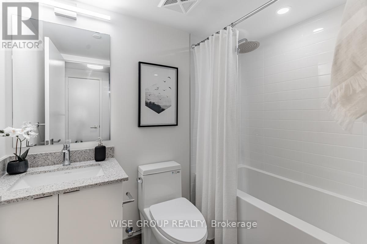 406 - 500 Wilson Avenue, Toronto, ON - Indoor Photo Showing Bathroom
