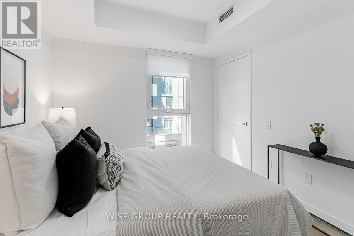 406 - 500 Wilson Avenue, Toronto, ON - Indoor Photo Showing Bedroom