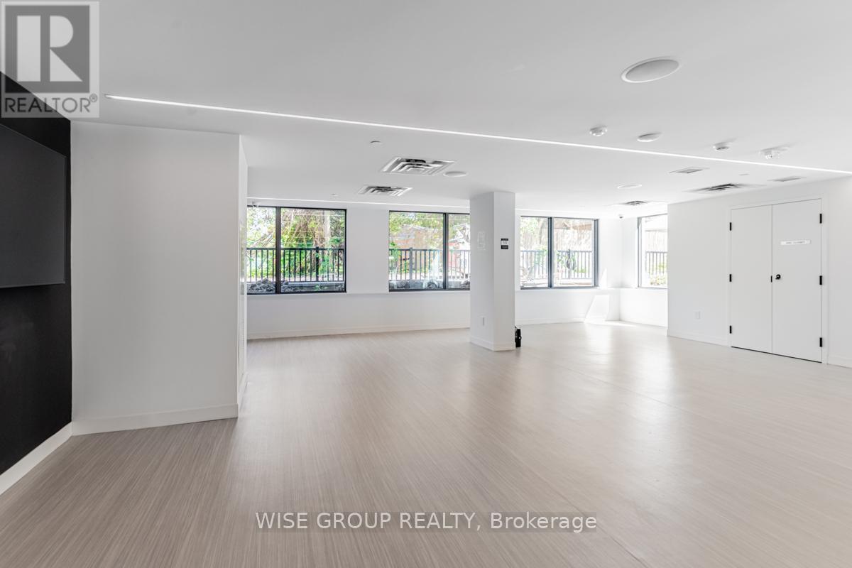 406 - 500 Wilson Avenue, Toronto, ON - Indoor Photo Showing Other Room