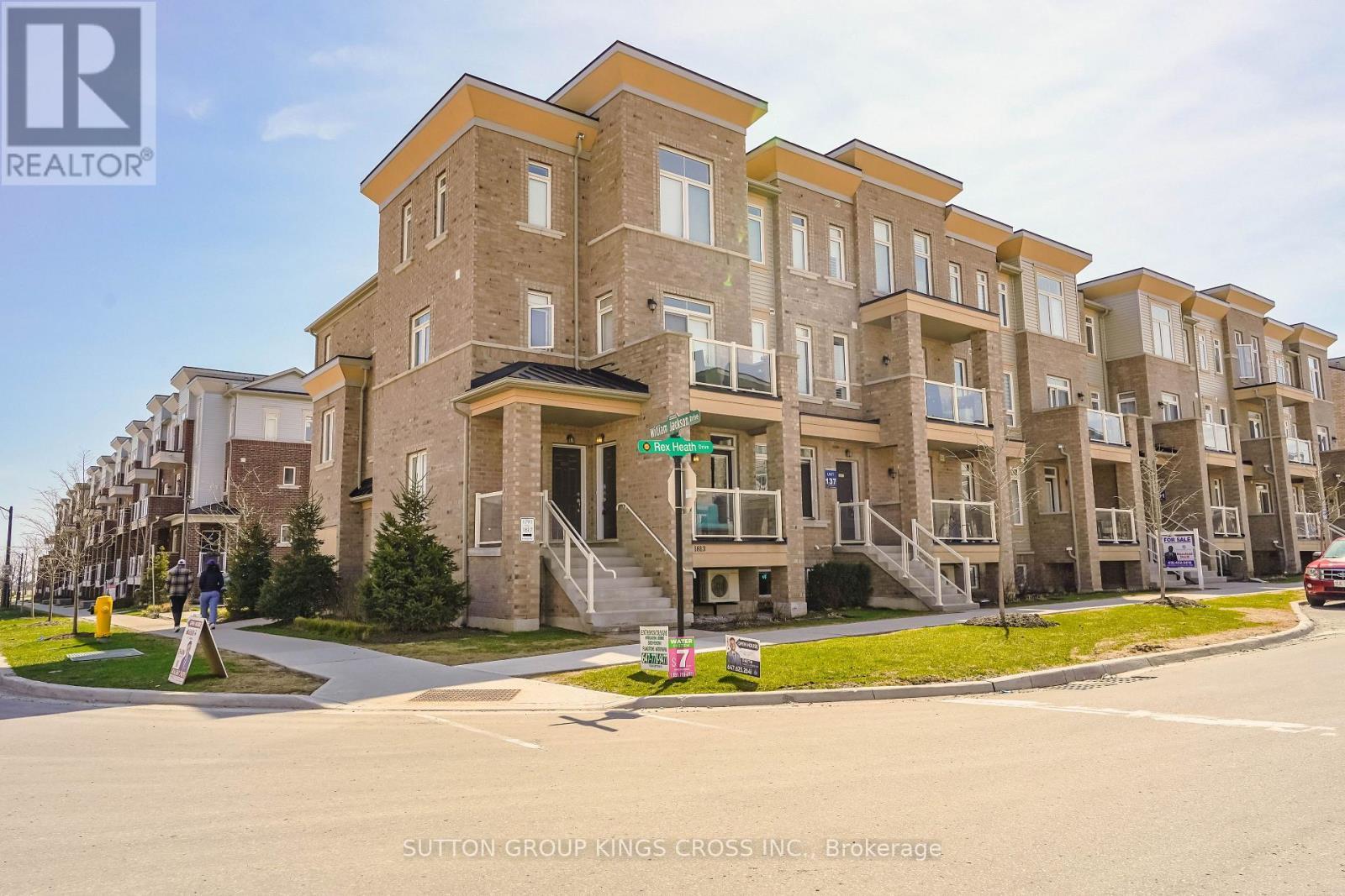 1813 Rex Heath Drive, Pickering, ON - Outdoor With Facade