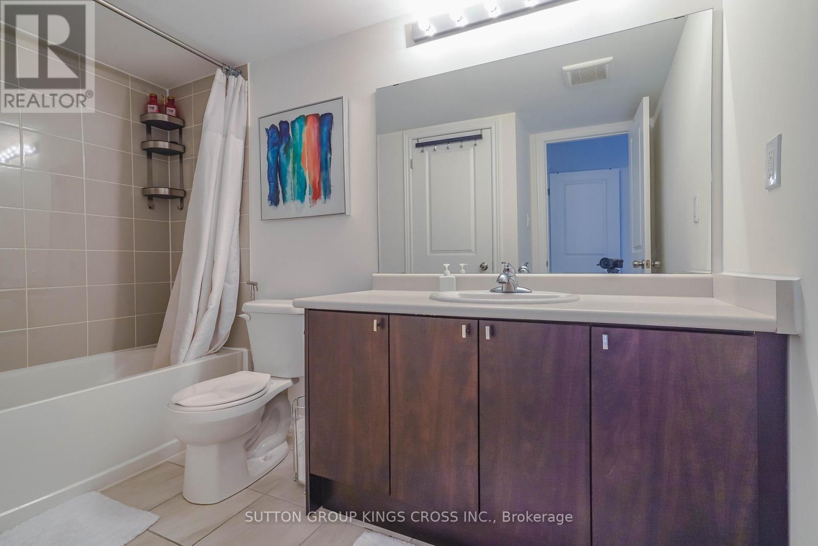 1813 Rex Heath Drive, Pickering, ON - Indoor Photo Showing Bathroom