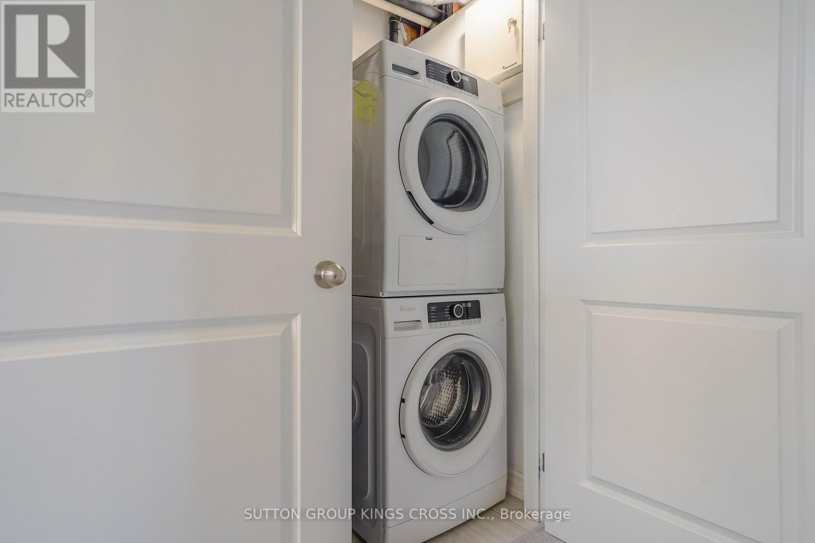 1813 Rex Heath Drive, Pickering, ON - Indoor Photo Showing Laundry Room