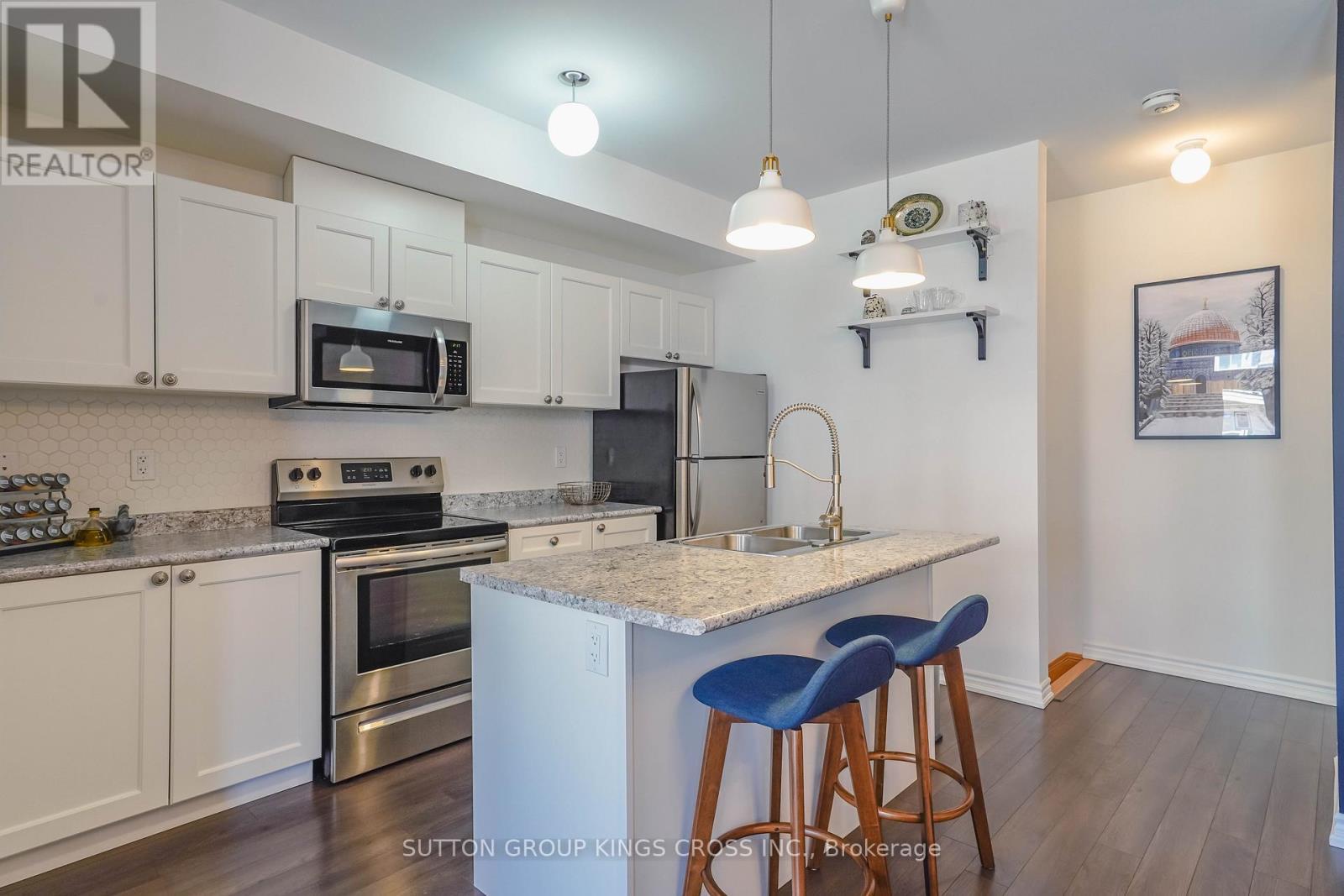 1813 Rex Heath Drive, Pickering, ON - Indoor Photo Showing Kitchen With Stainless Steel Kitchen With Double Sink With Upgraded Kitchen