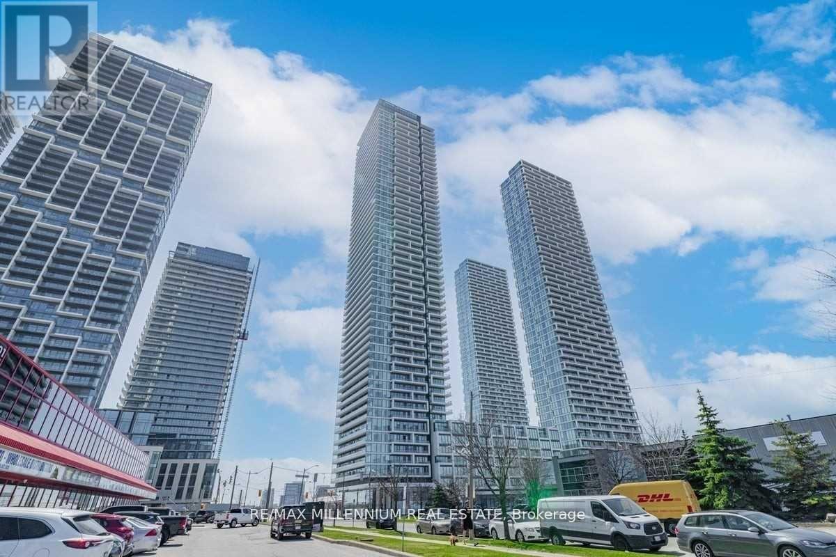 2006 - 898 Portage Parkway, Vaughan, ON - Outdoor With Facade