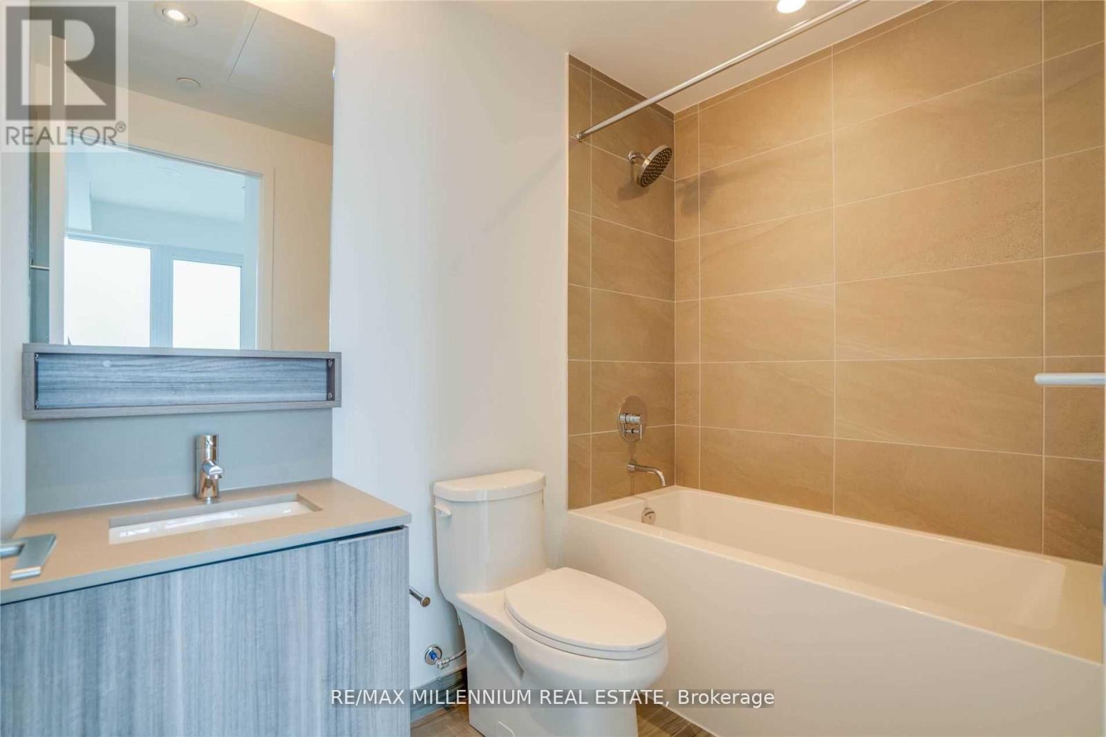 2006 - 898 Portage Parkway, Vaughan, ON - Indoor Photo Showing Bathroom