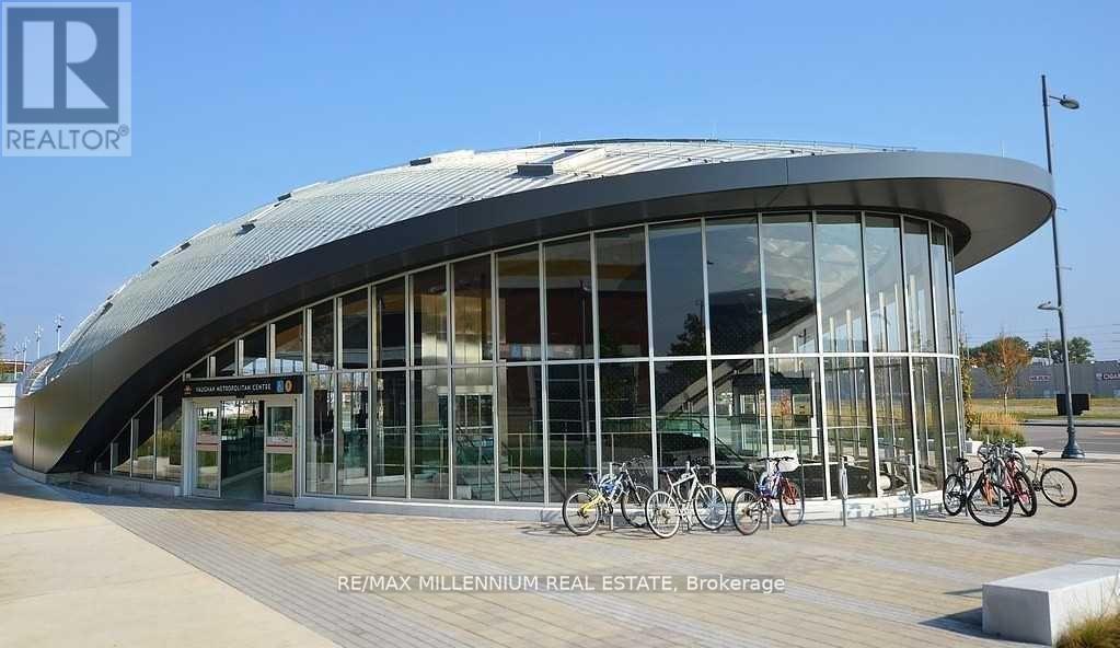 2006 - 898 Portage Parkway, Vaughan, ON - Outdoor