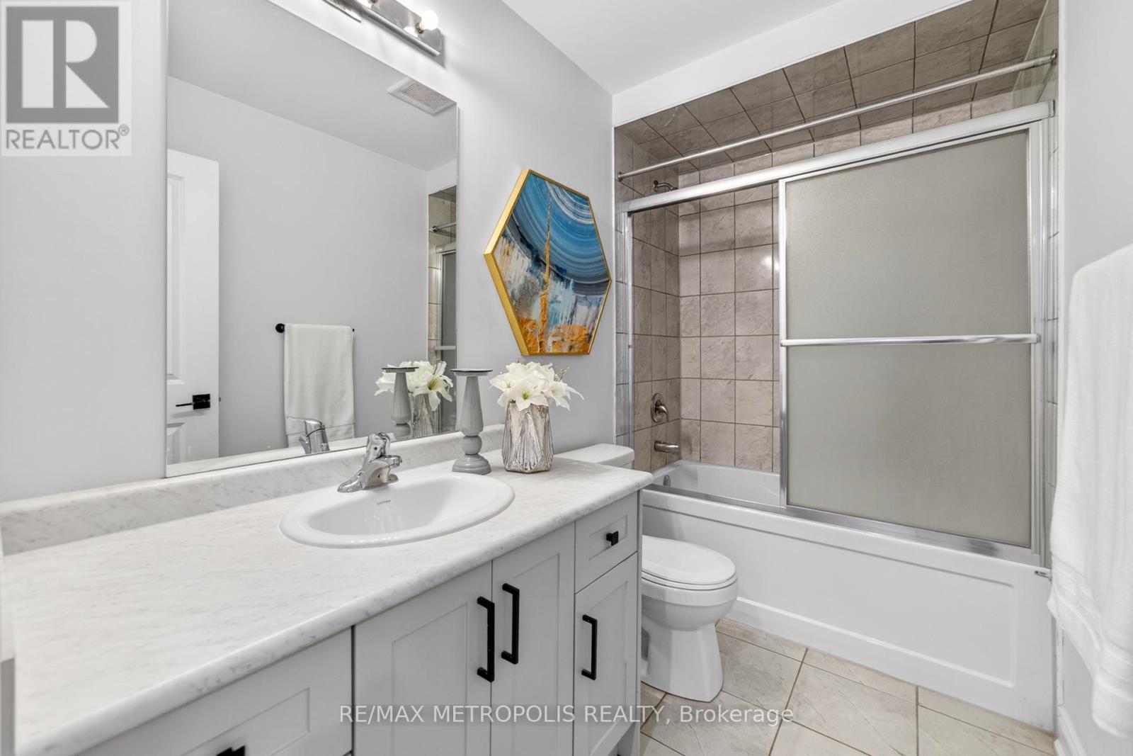 32 Ballinger Way, Uxbridge, ON - Indoor Photo Showing Bathroom